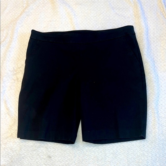 Time and Tru Womens Black Bermuda Shorts Versatile Casual Style Size XL - Picture 1 of 6
